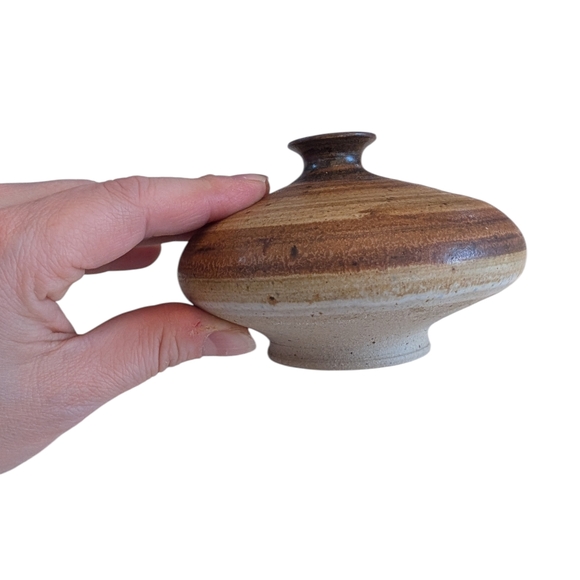 MCM Danish Vintage Brown and Tan Studio Pottery Ceramic Vase Artist Signed - Picture 6 of 16